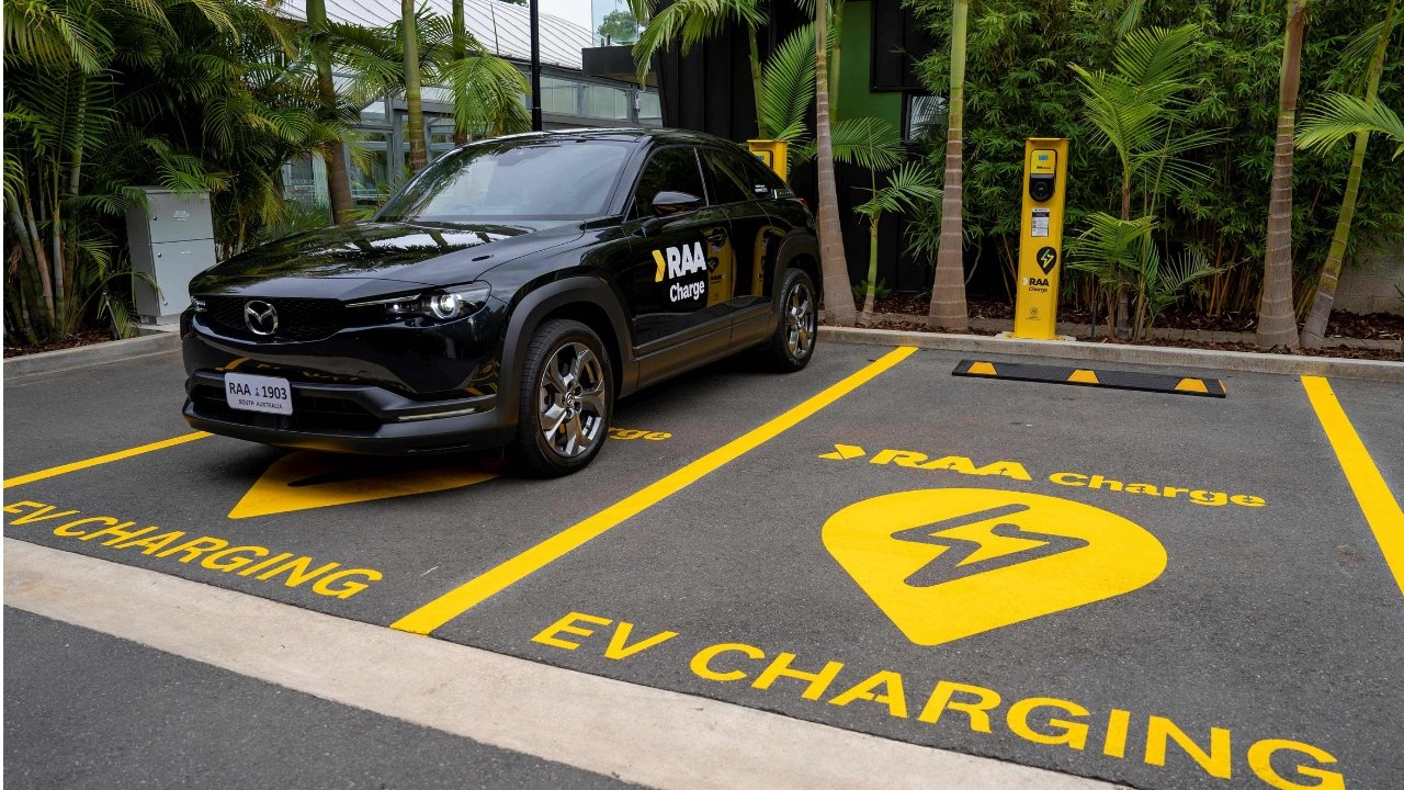 Australia EV Roadmap 2025: RAA Wants Bi-Directional Charging in COP31 Talks